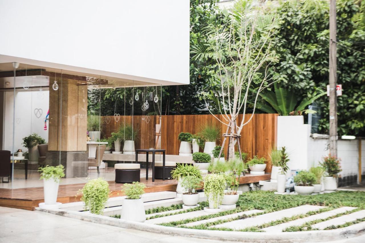 Twothree A Homely Hotel - Sha Extra Plus Bangkok Bagian luar foto