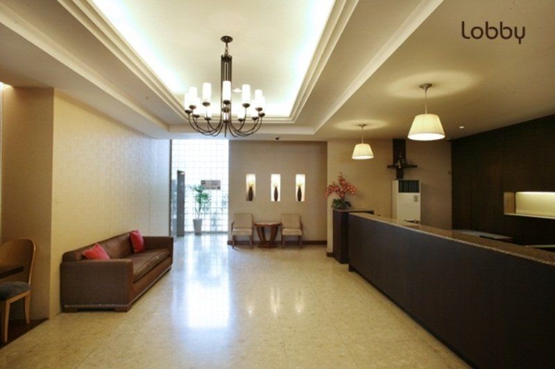 Twothree A Homely Hotel - Sha Extra Plus Bangkok Bagian luar foto